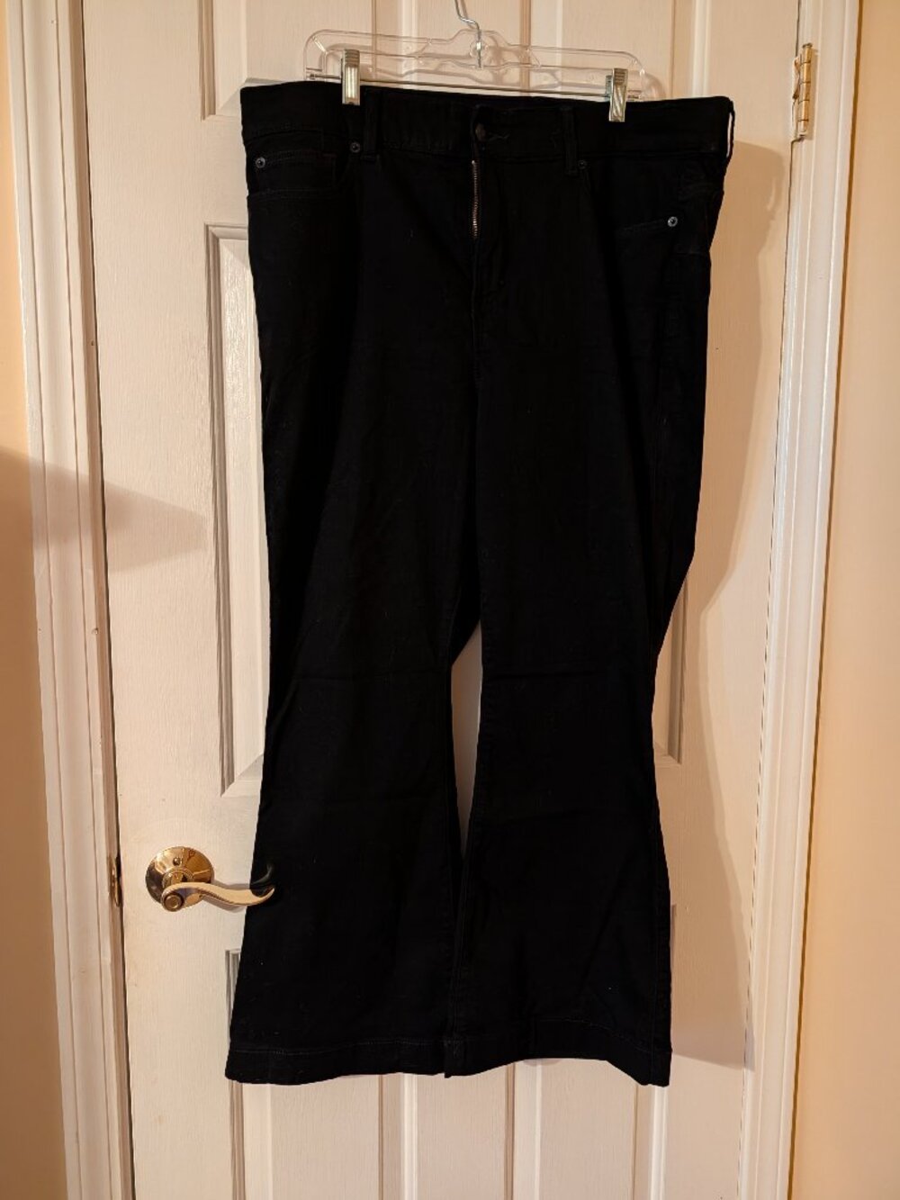 Torrid Bombshell Flare Super Soft Black Jeans ~ 20S